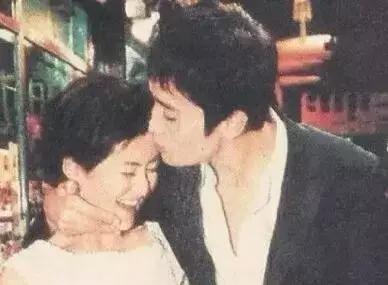 章子怡和刘烨谢娜的关系,章子怡问谢娜还爱刘烨吗的视频