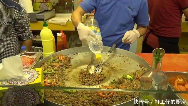 迪拜人平时一日三餐吃什么,富到流油的地方有哪些