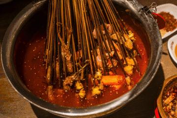 这家凭年糕火锅圈粉无数的店,这家串串每吃一次都念念不忘