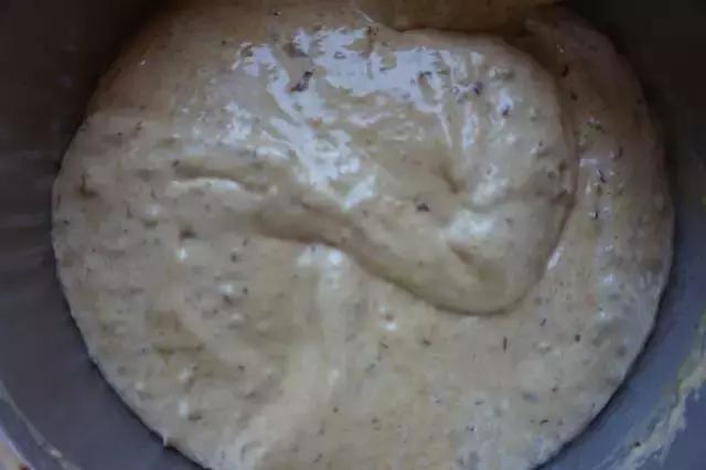 浓香的红枣糕，口感绵甜，小孩子和老人都很适合吃