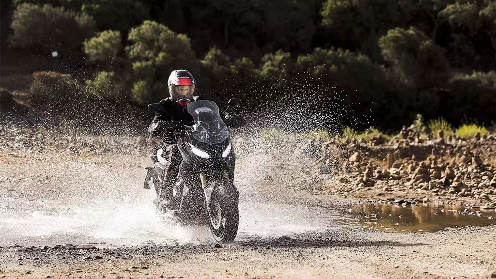 本田越野踏板x-adv150,本田xadv150越野踏板摩托车