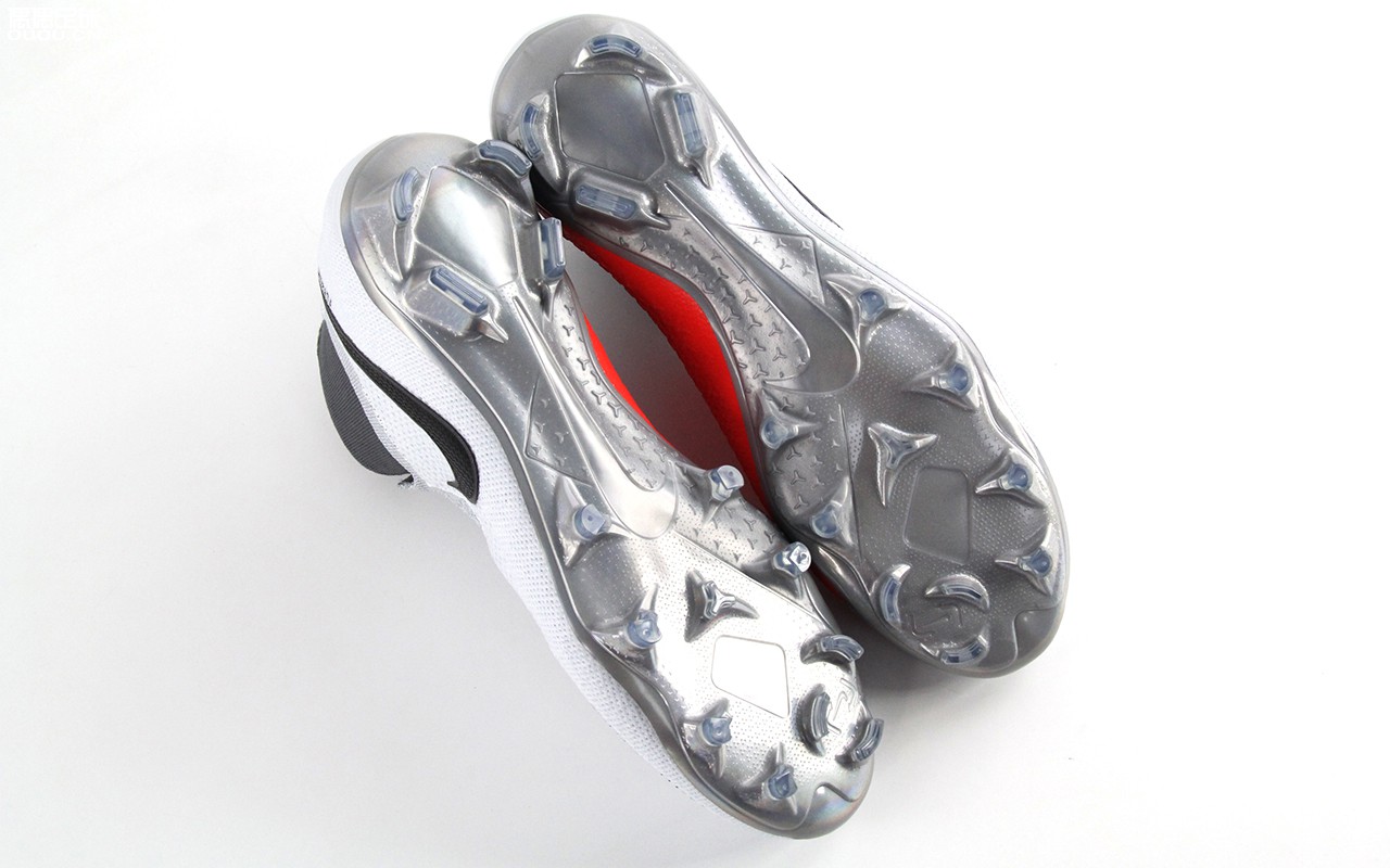 耐克暗煞phantomvsn2t,中场大师足球