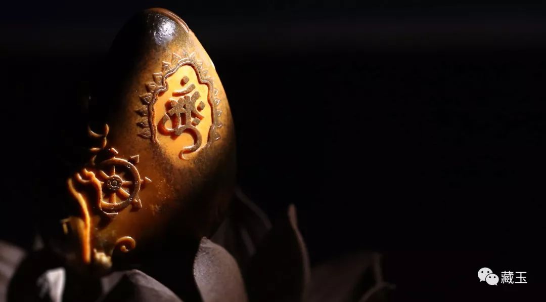 和田玉可以戴着洗澡吗,能戴着和田玉手镯洗澡吗