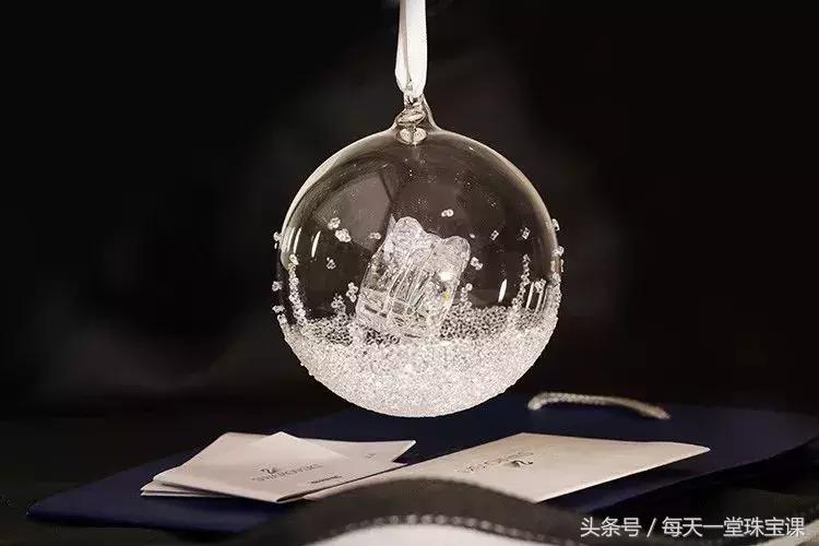 奢华珠宝与施华洛世奇水晶,锆石和施华洛世奇水晶哪个值钱