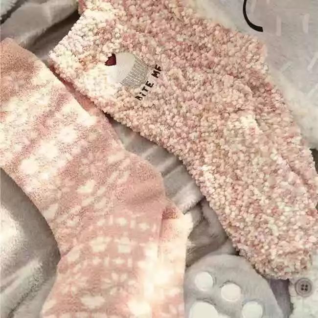 可甜可纯可性感，我们仙女连睡衣都要软fufu