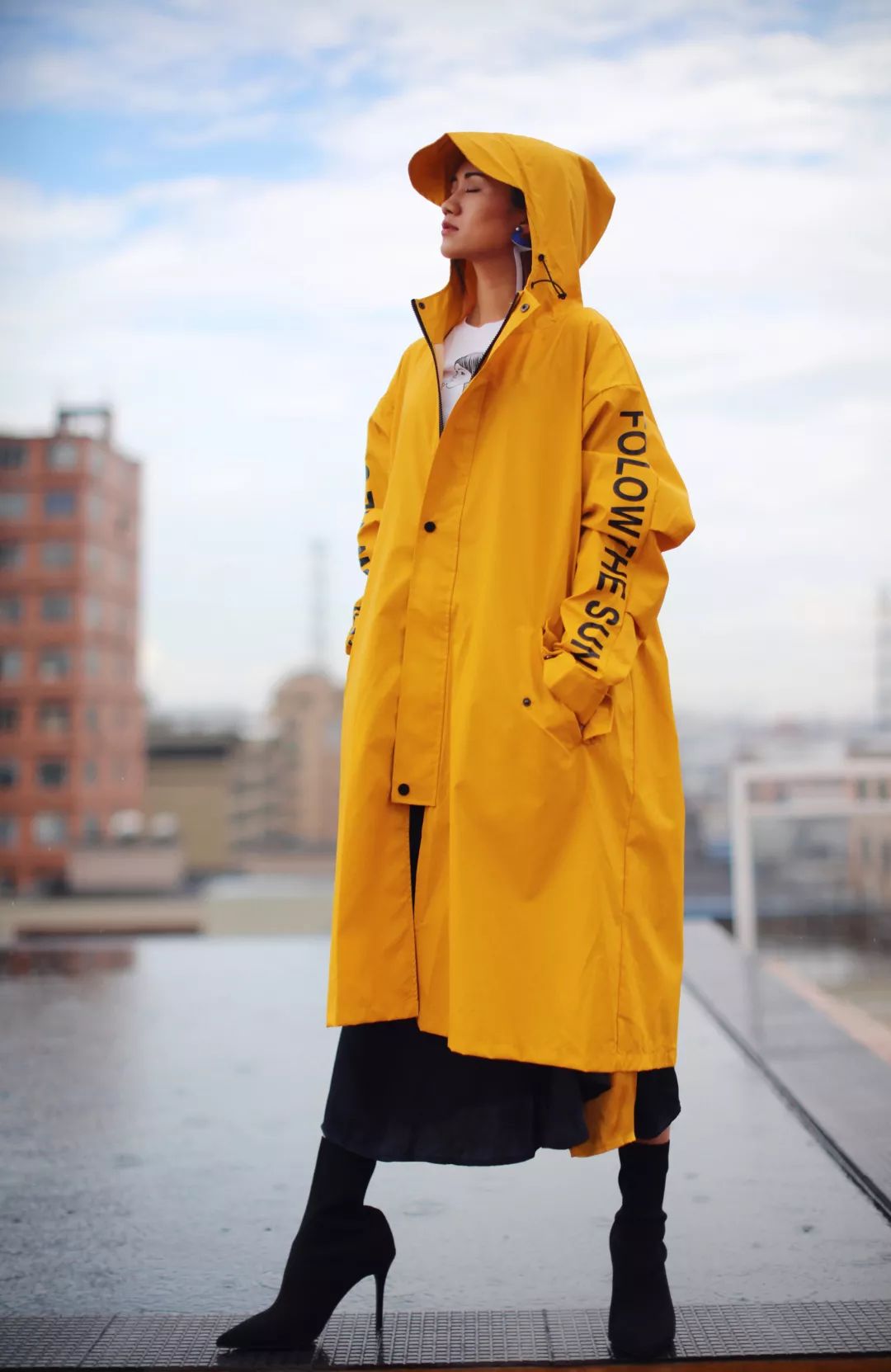 burberrylondonengland风衣,burberryblacklabel风衣