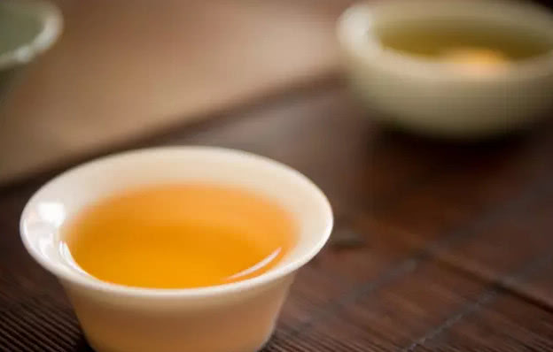 如何鉴别普洱茶品质,怎样鉴别普洱茶的好坏