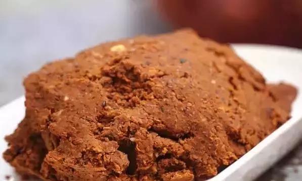 一座悬崖一所房子,一座悬崖上的城市