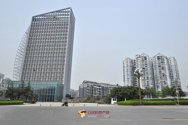 一地鸡毛也足以崩溃,一地鸡毛足以剪到崩溃