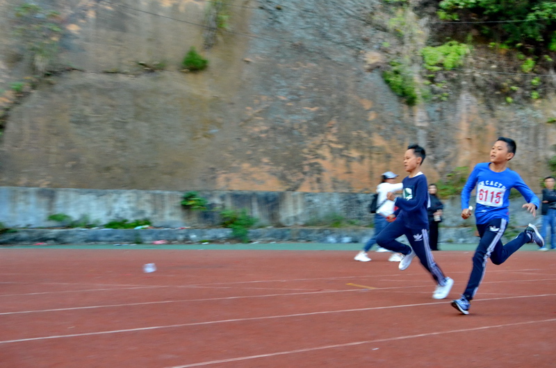 恩施市实验小学足球比赛,建始县实验小学2023运动会