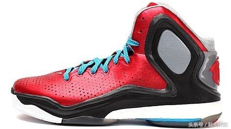 德里克罗斯上脚最后一代签名鞋,花有重开日玫瑰再绽放