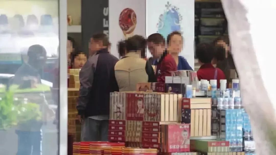 怒!名牌专坑中国游客?正品应该这样买!