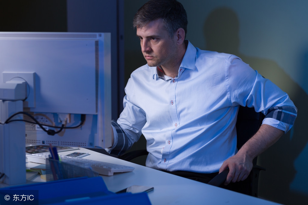 阴虚火旺心血不足失眠大便干燥,脾阴虚口干舌燥手脚心发热