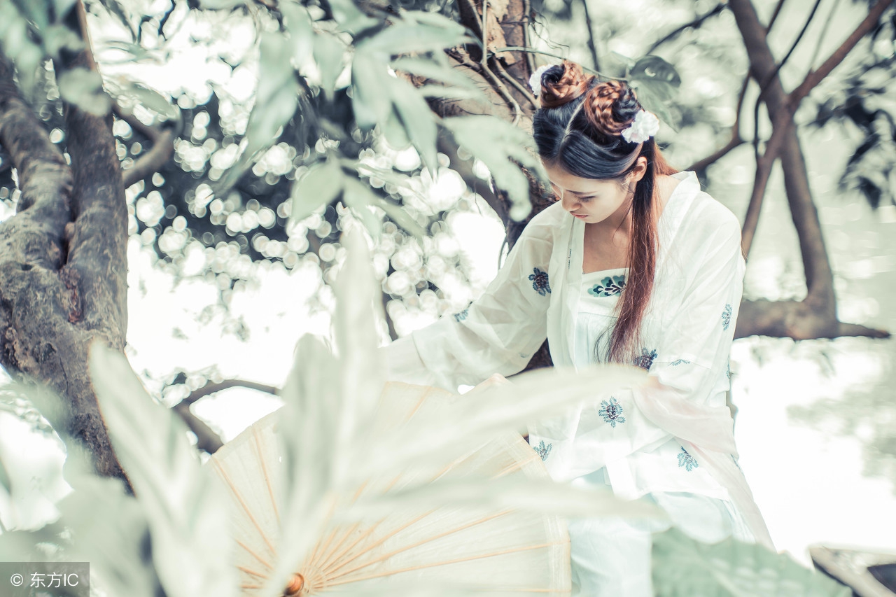 女人应该怎么去形容她漂亮呢？收集了很多词，一起来看看吧！