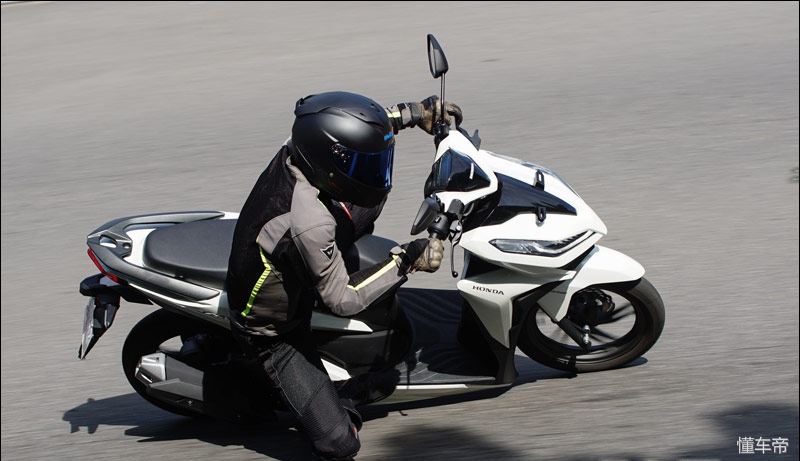 东南亚专属车型2019款本田Vario150试驾体验