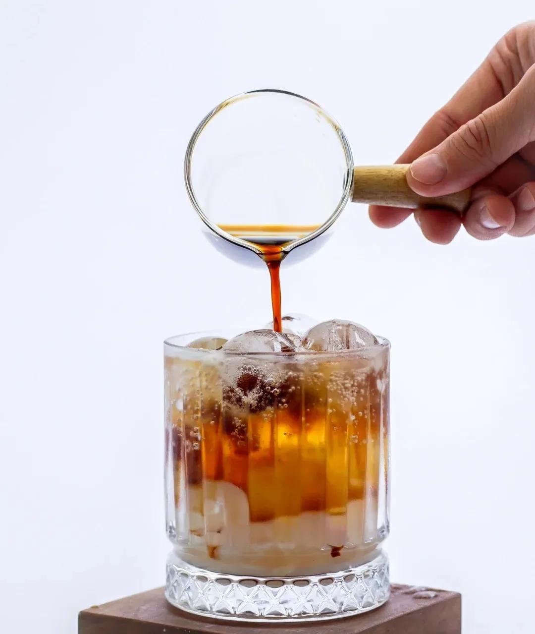 喝个咖啡加啥糖,给咖啡加的糖