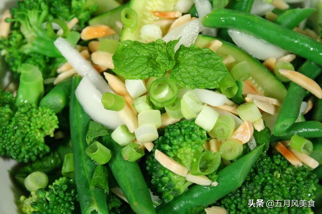 葱的十种最佳吃法,葱的食用方法大全