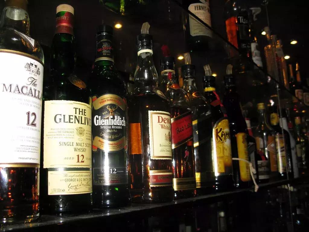 洋酒工艺的巅峰，橡木桶里的老汤？！走近“桶体蜈蚣”索雷拉陈酿