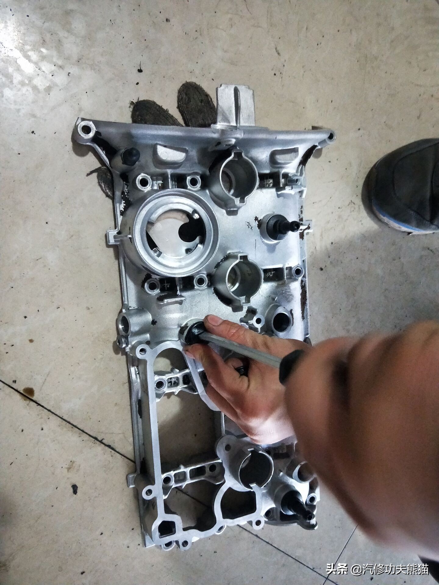 奥迪q3治理烧机油,奥迪q3烧机油多少公里正常