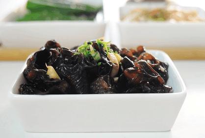 凉拌木耳怎么做又脆又香,凉拌木耳简单又好吃的做法