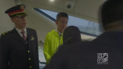 复兴号高铁运营最高时速,复兴号智能高铁时速530过站