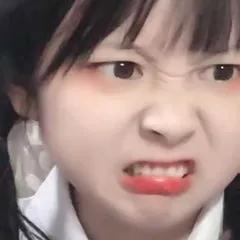 宝宝「摸奶成瘾」会性早熟?5个小怪癖,如何应对?记住这几招