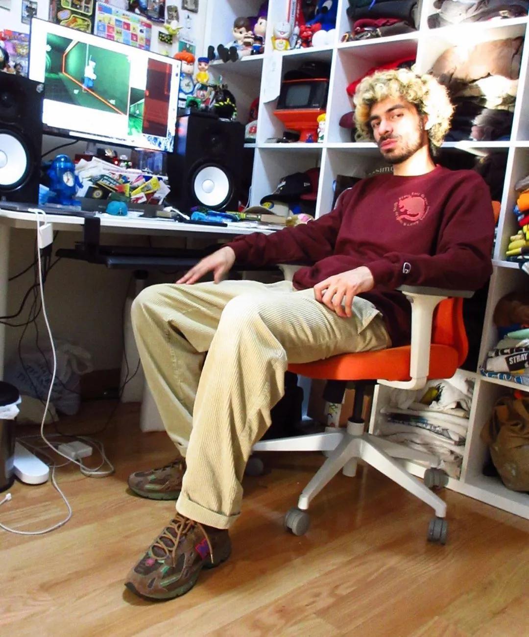 「每周联名X讯」众人骂丑，价格却直逼倒钩的鞋究竟长什么样？