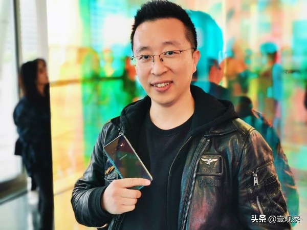 三星galaxys10曝光惊艳之作,三星galaxys20系列上手体验