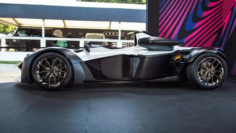 帝斯曼和佰澳朗德,帝斯曼vs敕勒川