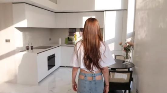 韩国美女晒独居公寓引11万人围观衣帽间全是名牌