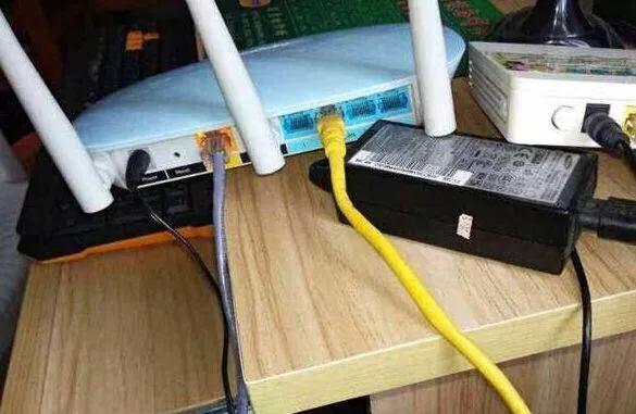 家里电信wifi突然好卡怎么办,家里的wifi越用越卡怎么办