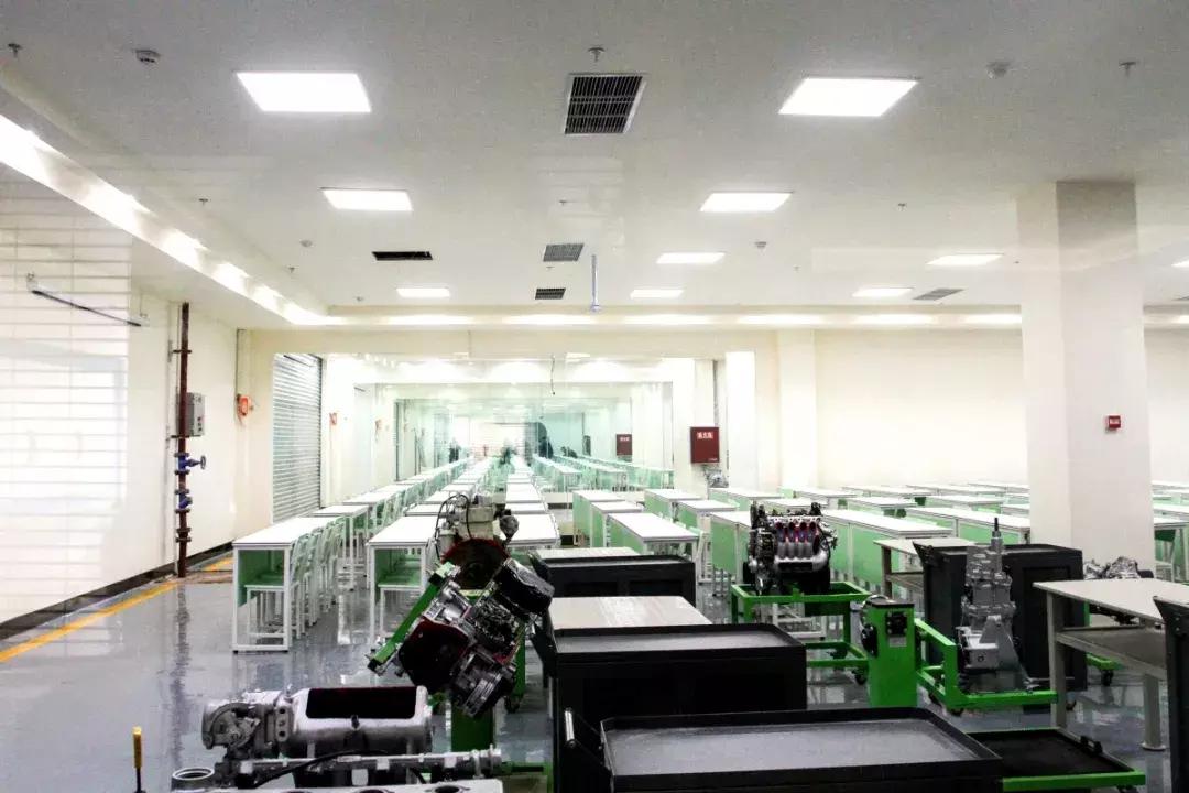 汽车专业实训室,汽车工程实训基地