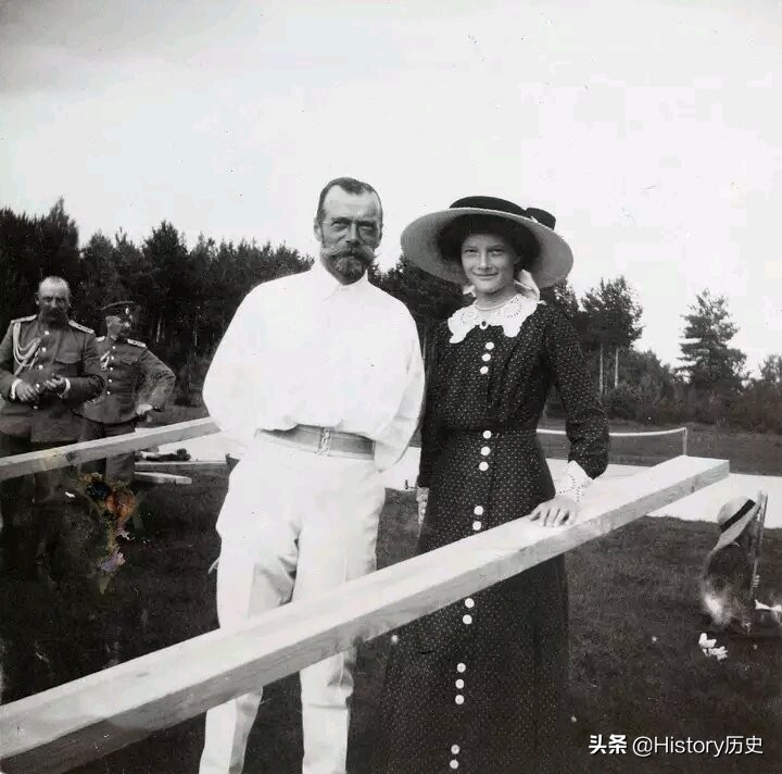 俄国沙皇尼古拉二世在日本被刺杀,俄国沙皇尼古拉二世被杀