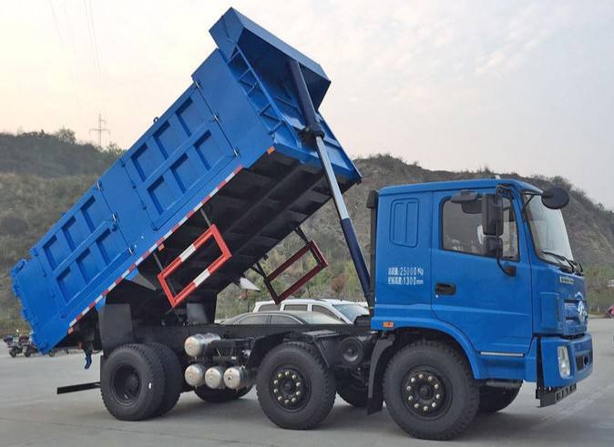 四川华通（通工汽车），含着金汤匙出生的车企终究是成了个败家子