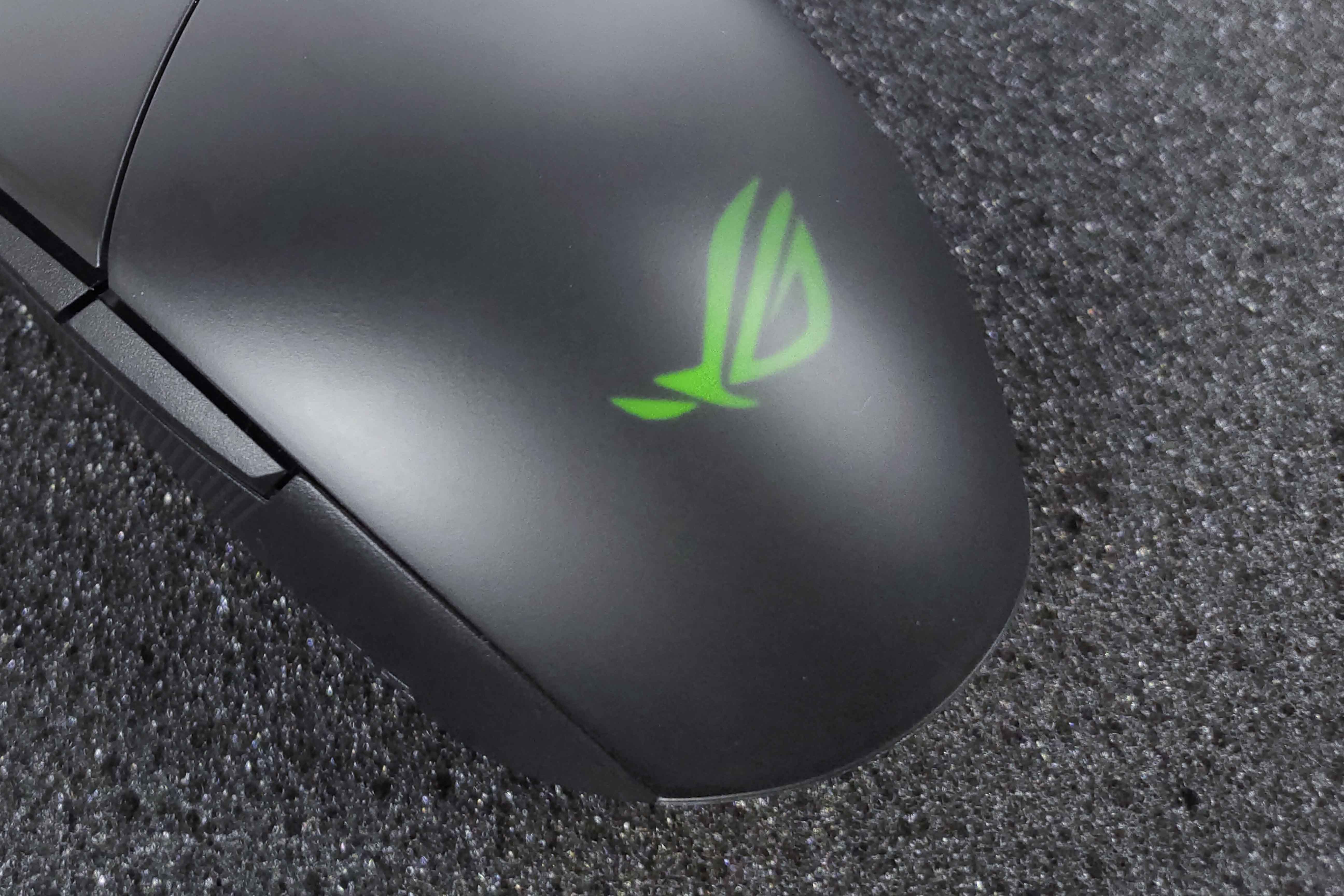 rog影刃2无线版鼠标拆解评测,rog月曜白影刃2鼠标测评