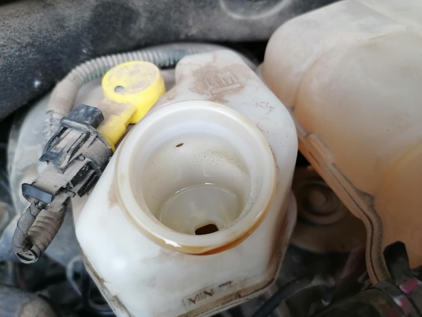 科鲁兹换了离合分泵挂挡不会走,科鲁兹分离轴承老是泄压怎么回事