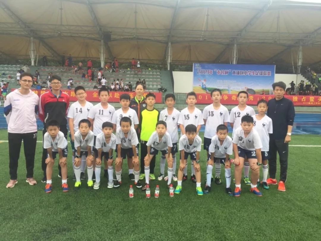 热烈祝贺我校获足球特色学校,广东省青少年校园足球特色学校