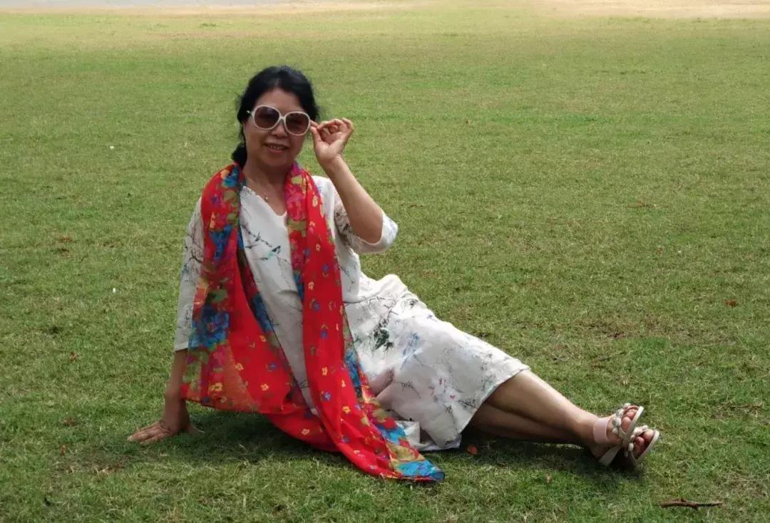 澶у鍑洪棬鏃呮父鎷嶇収濮垮娍鍚堣緫,涓浗澶у澶栧嚭鏃呮父