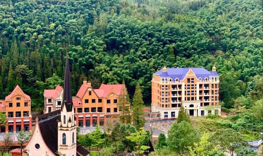 成都3-5天看雪泡温泉自驾游,成都周边泡温泉看雪景