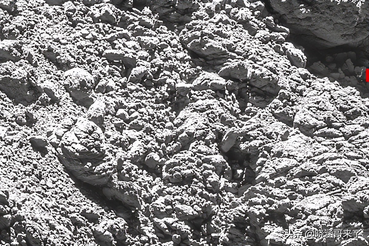 10.4万亿公里的彗星,86年哈雷彗星经过地球照片