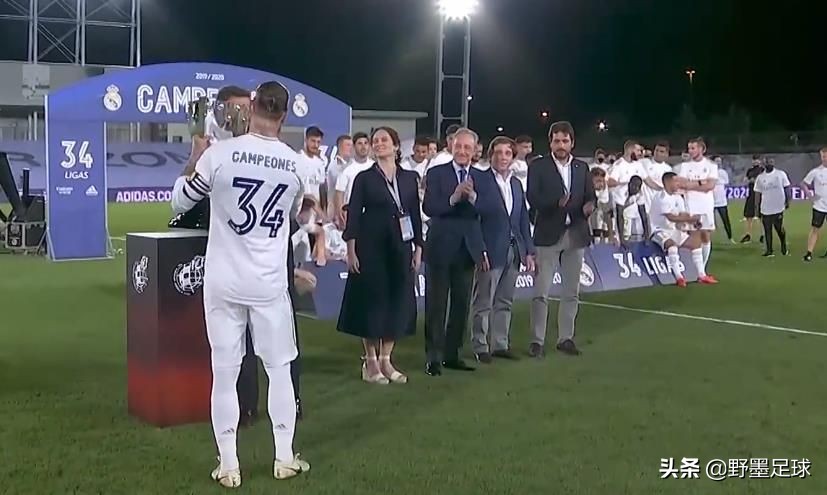 任期内第26个冠军！73岁皇马主席依然紧张，下意识动作被赞真绅士