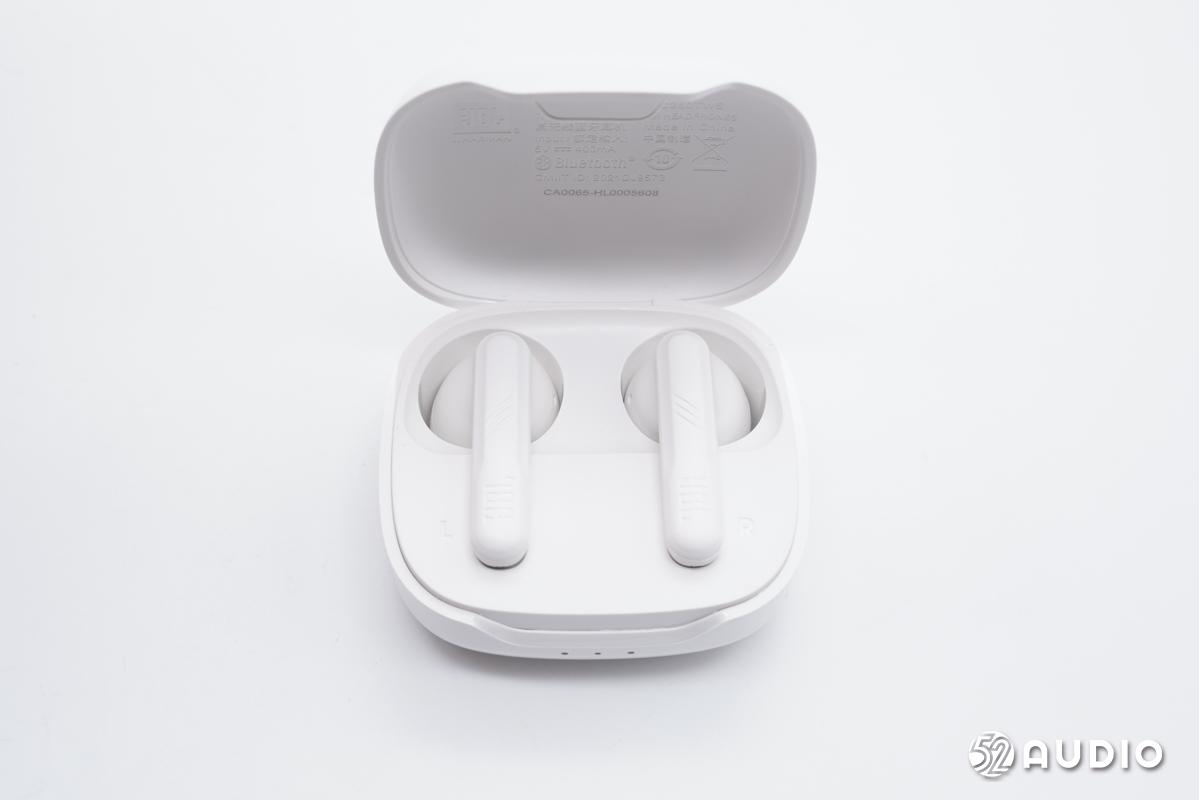 降噪真无线耳机jbl,轻量化监听耳机