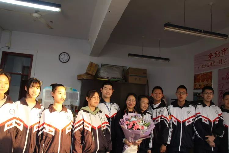 德州五中戏剧节,德州五中第十二届百灵合唱节