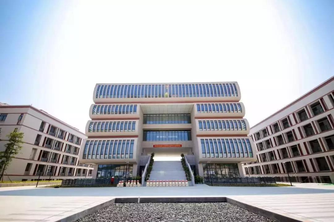 晋江双语拔萃学费,晋江拔萃双语学校今年大概多少分