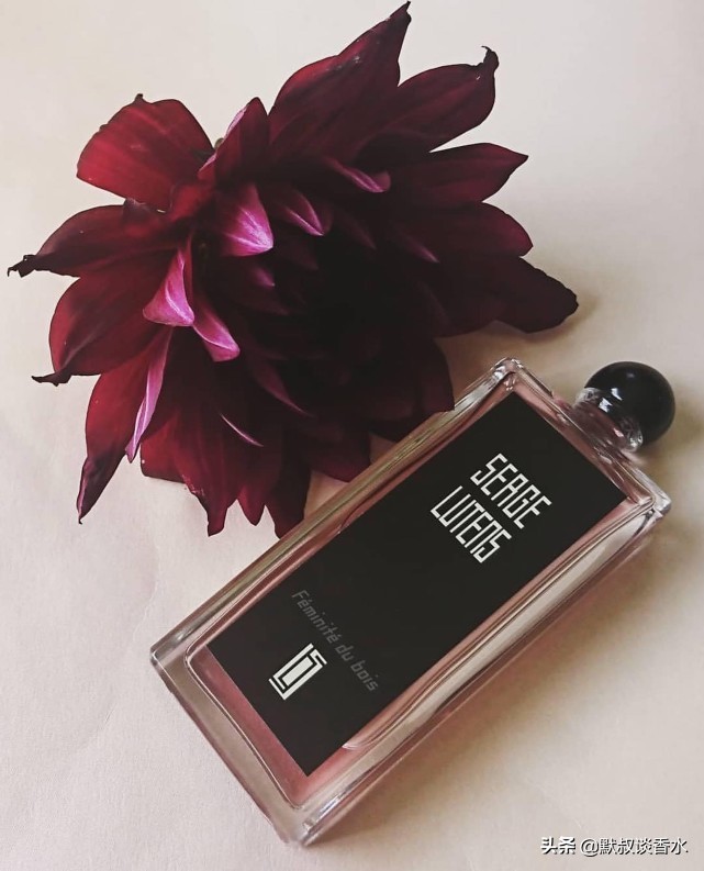 芦丹氏林之妩媚一款爱的人很爱，恨的人很恨的香水