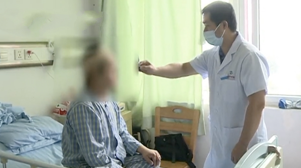 男子因其痘痘引发颅内脓肿,二十多岁小伙子肛周脓肿