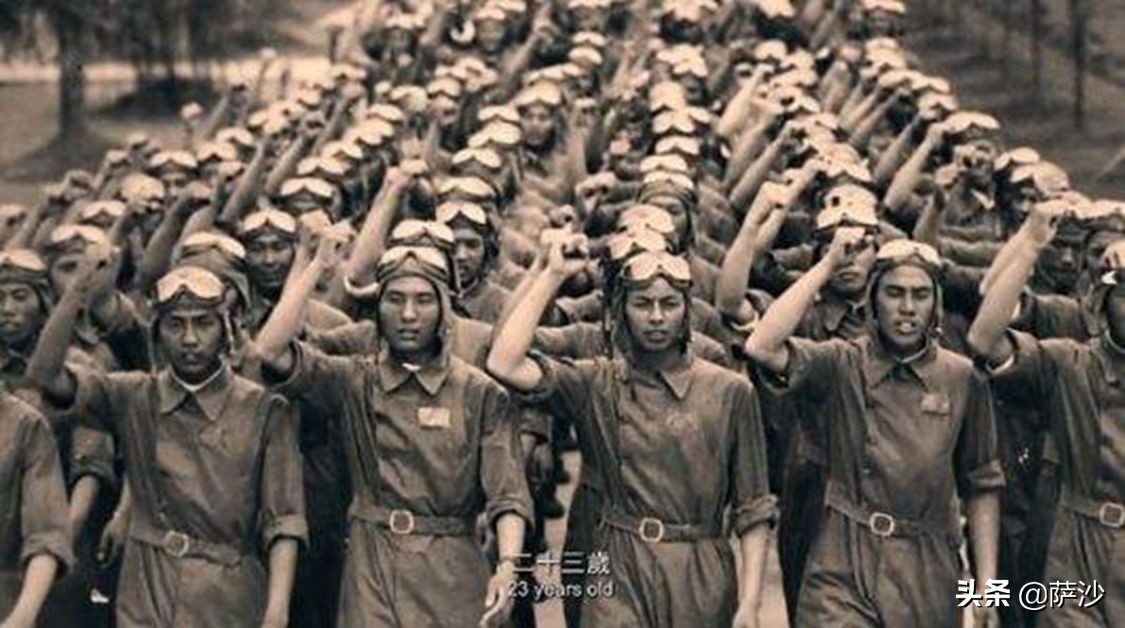 那位踢球最好的抗战飞行员已经为国捐躯了：纪念陈镇和殉国80周年