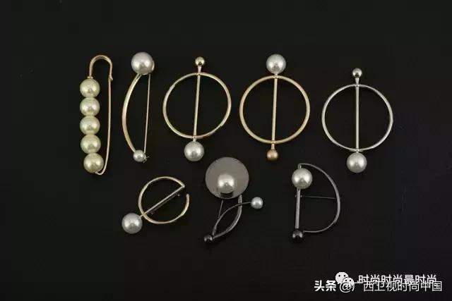 显脸瘦的方法和穿搭,显脸瘦显高的发型怎么扎