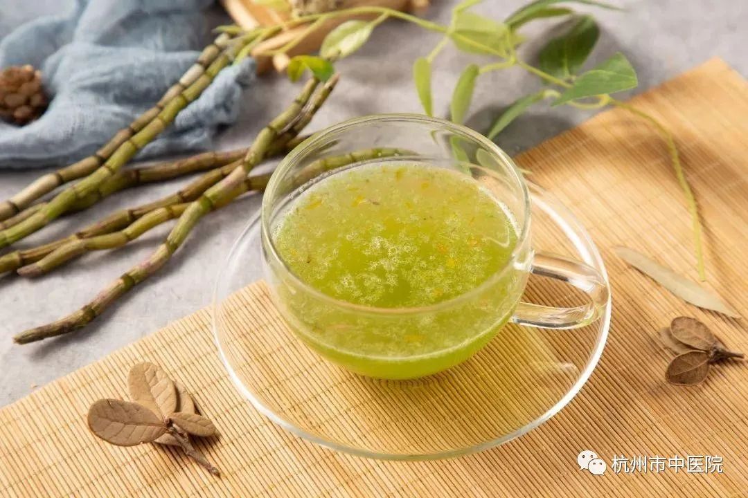 「周末食疗」快点开,了解这颗“千年仙草”—石斛到底该怎么挑?怎么吃?