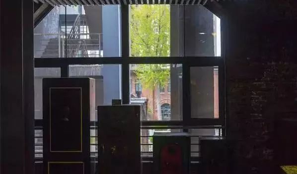 启新1889老而不衰，旧物的工业风时尚正流行